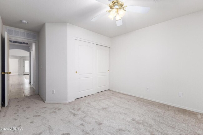 Building Photo - 15847 W Saguaro Ln