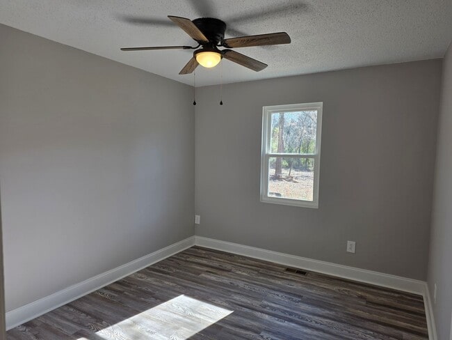 Building Photo - 6108 Ramsey Rd