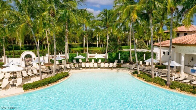 Building Photo - 10040 Valiant Ct