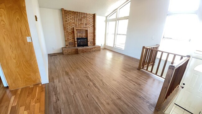 Building Photo - 3 Bedroom Home in Cedar City!