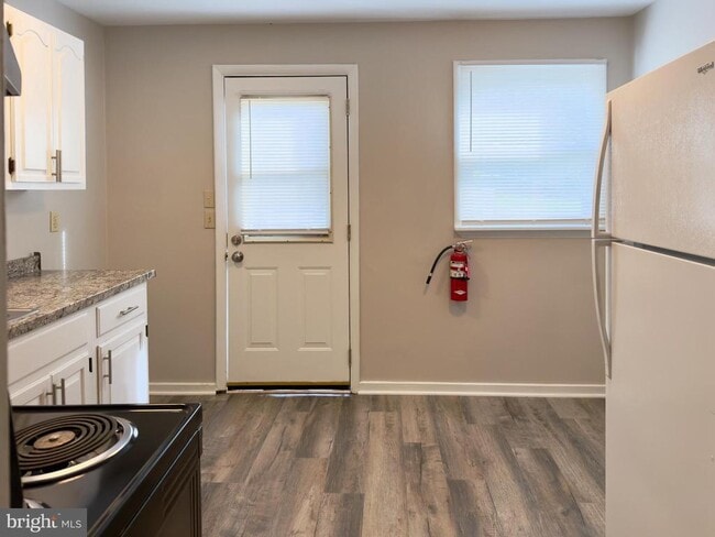 Building Photo - 31 Union St