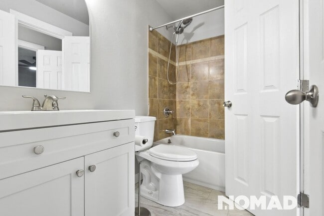Building Photo - Charming 2BR Condo in Arvada