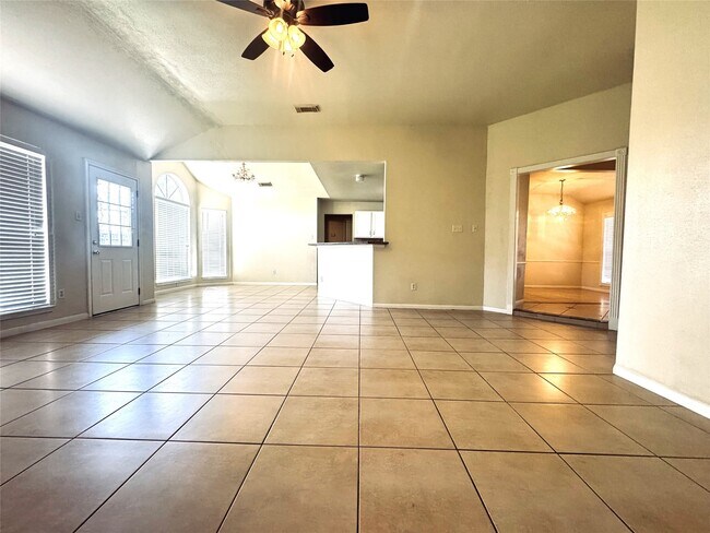 Building Photo - 18743 Parfield Ln