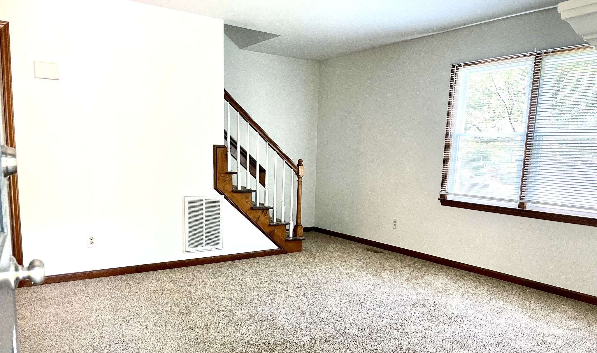 Building Photo - 102 Chevis Dr
