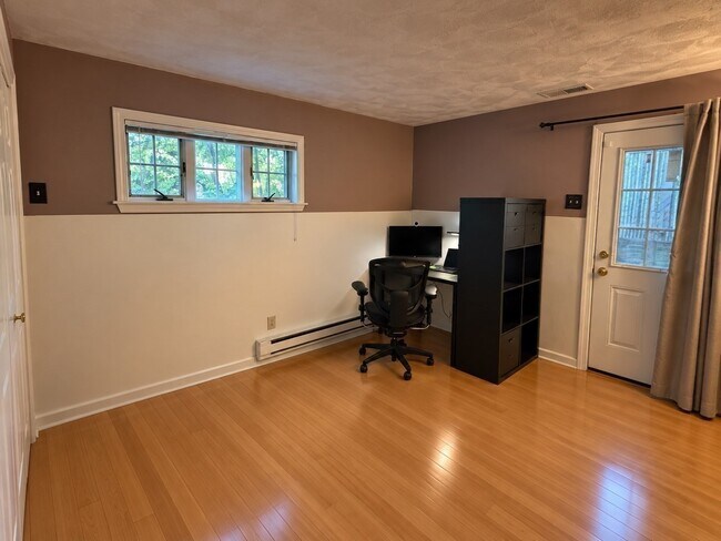 Building Photo - 50 Ash Ave