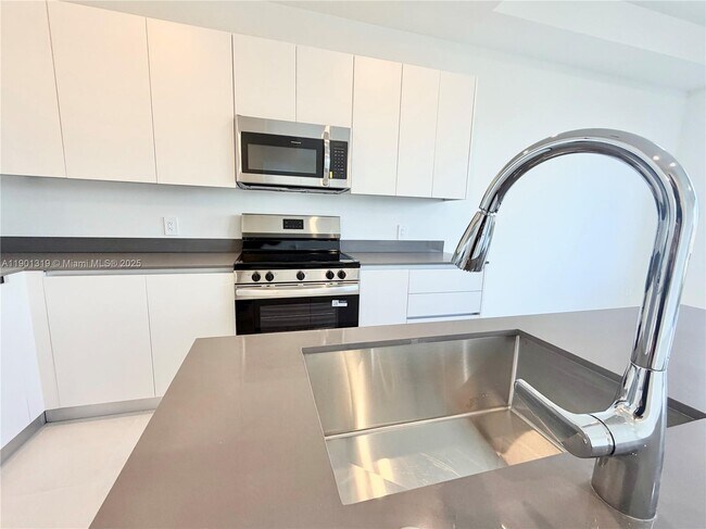 Building Photo - 19113 SW 344th Ter