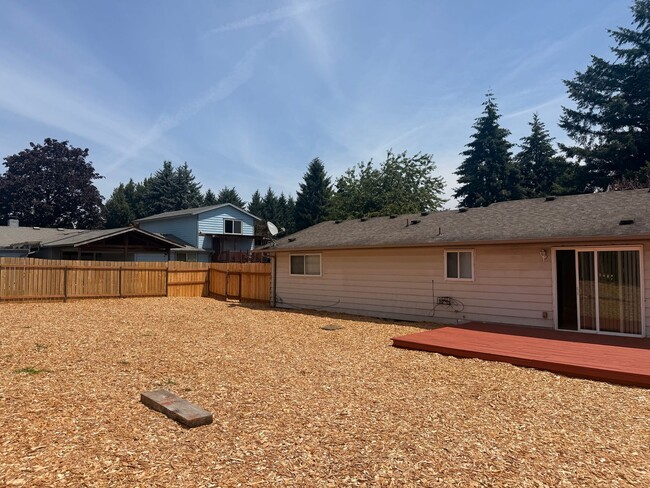 Building Photo - 8512 NE 126th Ave