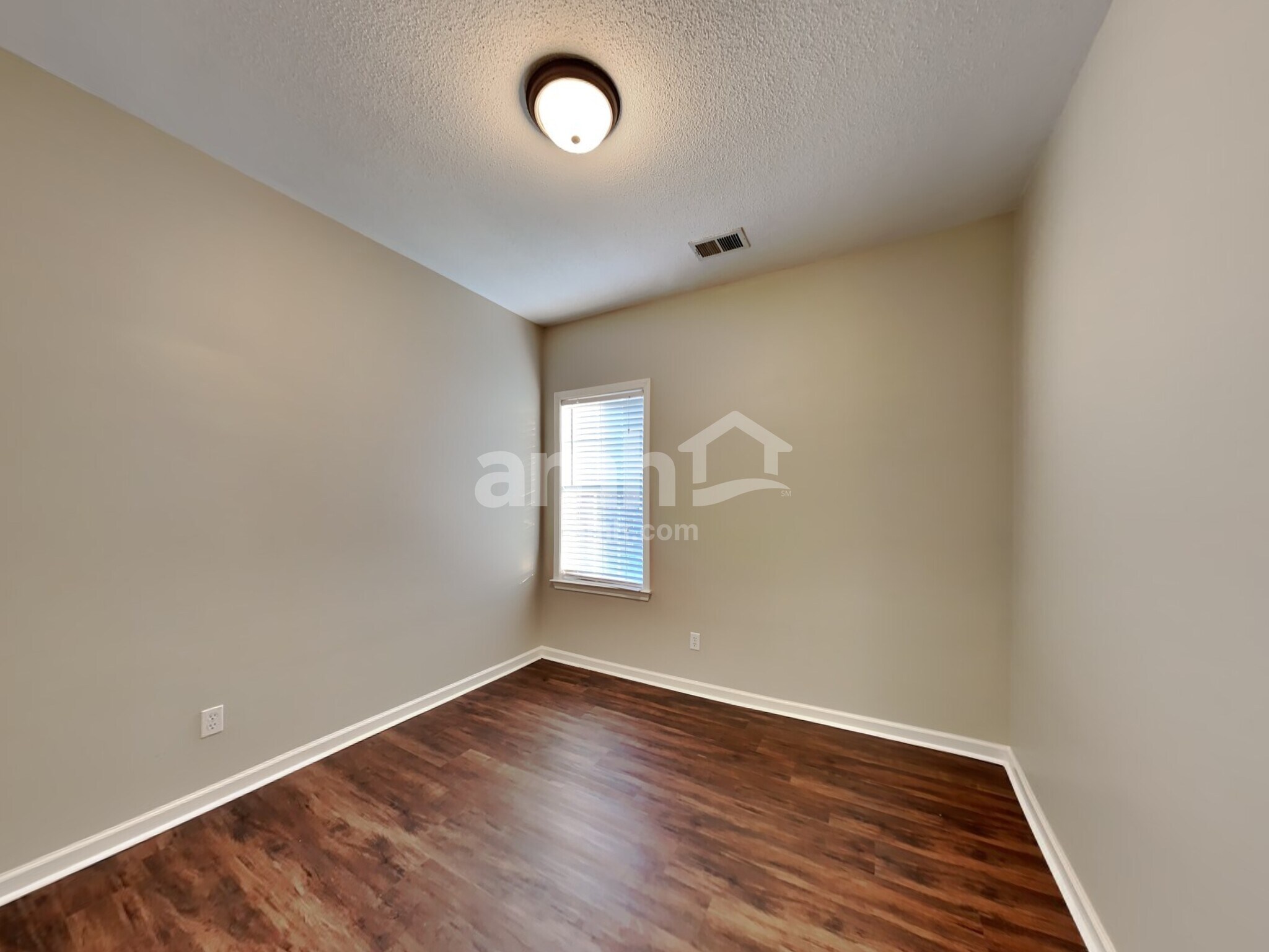 Building Photo - 9141 Chastain Pl