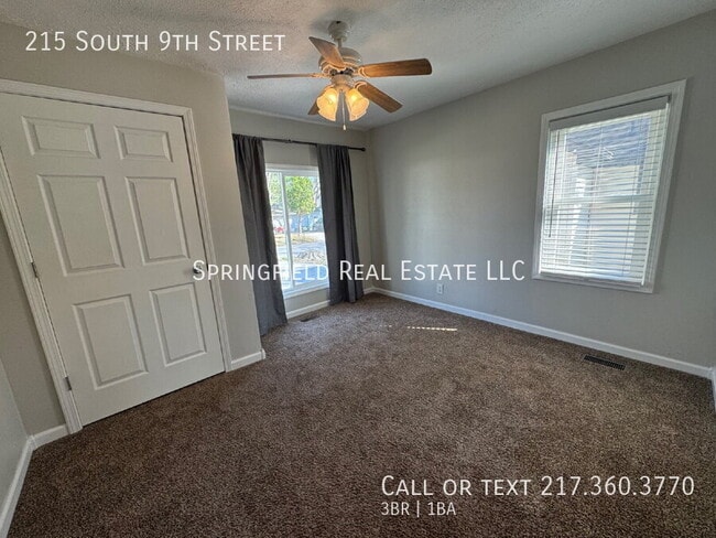 Building Photo - 215 S 9th St