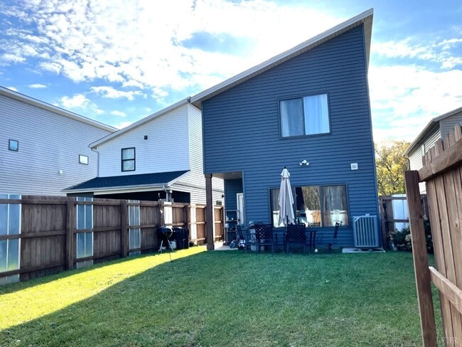 Building Photo - 3046 Fulton St