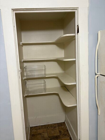 Building Photo - 151 Garden St