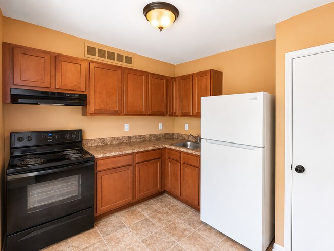 Building Photo - 2651 Eltarose Dr