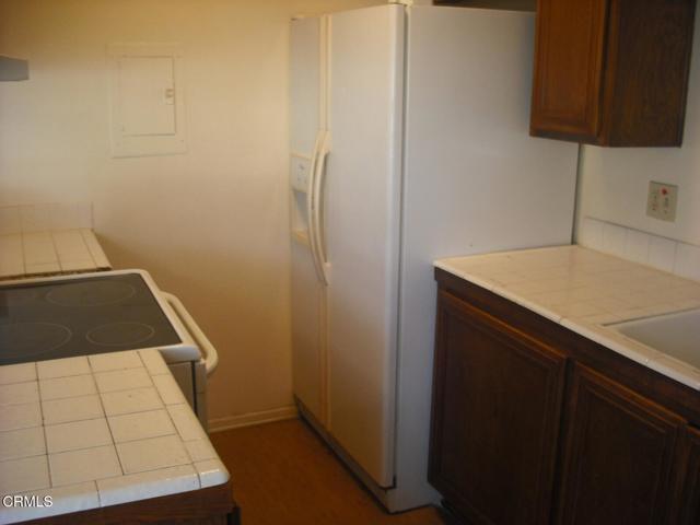 Building Photo - 619 Halyard St