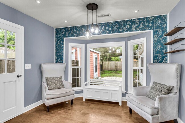 Building Photo - Charming Updated Home with Designer Kitche...