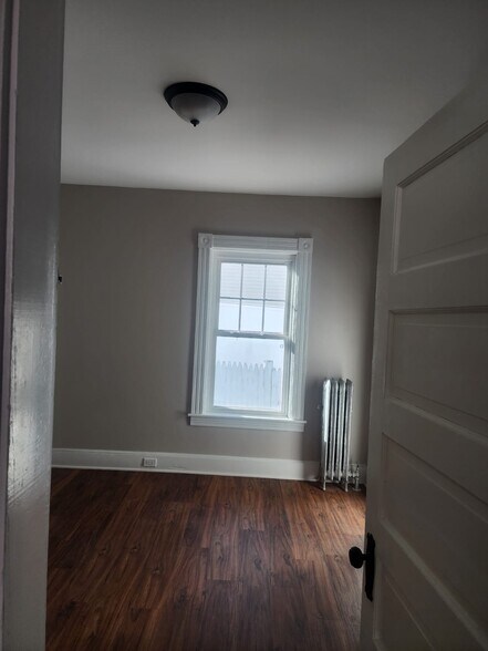 Building Photo - 135 Myrtle St