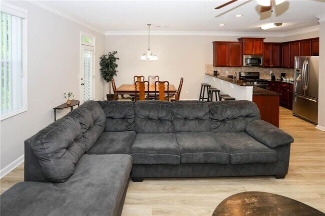 Building Photo - 7116 Blairs View Dr