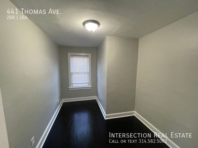 Building Photo - 441 Thomas Ave