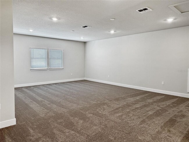Building Photo - 15209 Willow Ridge Dr