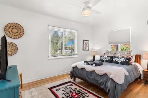 Building Photo - 438 Richmond Pl NE