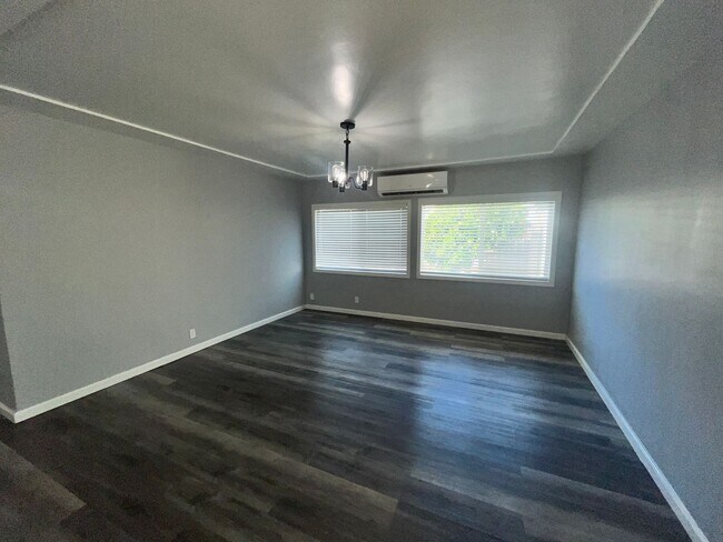 Building Photo - 7160 Pearson St