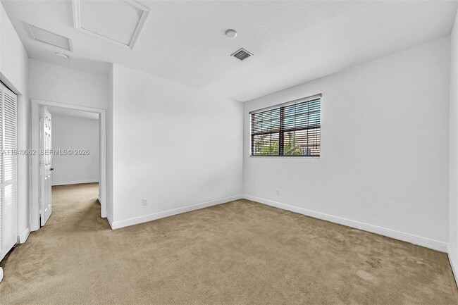 Building Photo - 908 SW 147th Ave