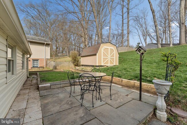 Building Photo - 2302 Tanglevale Dr