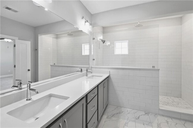 Building Photo - 2557 Oakbourne Ln
