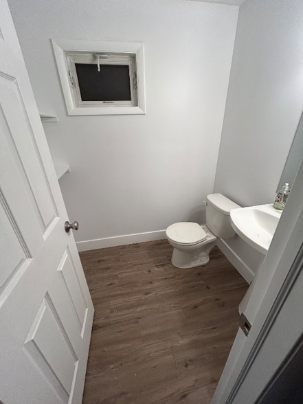 Building Photo - 6696 Washington Ave