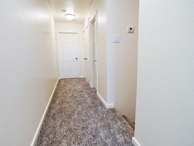 Building Photo - 21155 Gosling Rd