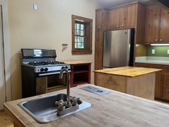 Building Photo - 13216 Tranquility Ln