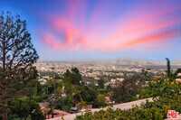 Building Photo - 1675 Woods Dr