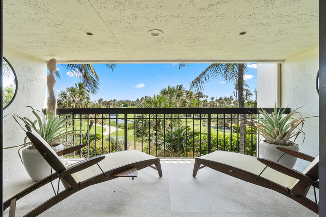Building Photo - 2335 S Ocean Blvd