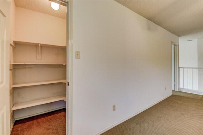 Building Photo - 8406 La Naranja Cove