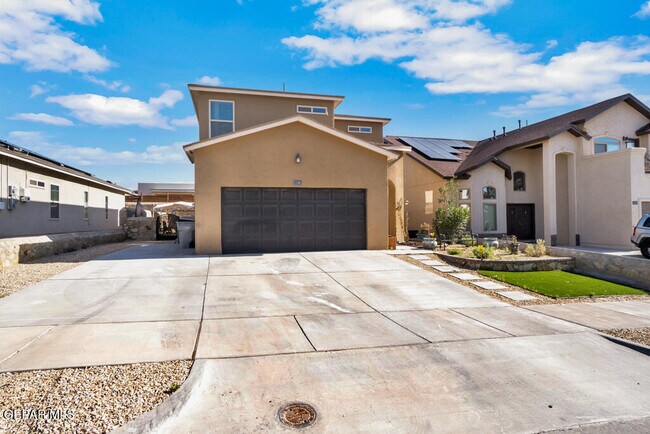 Building Photo - 12581 Blue Heron Dr