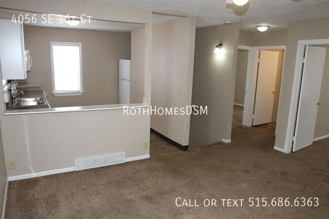 Building Photo - 4056 SE 16th Ct
