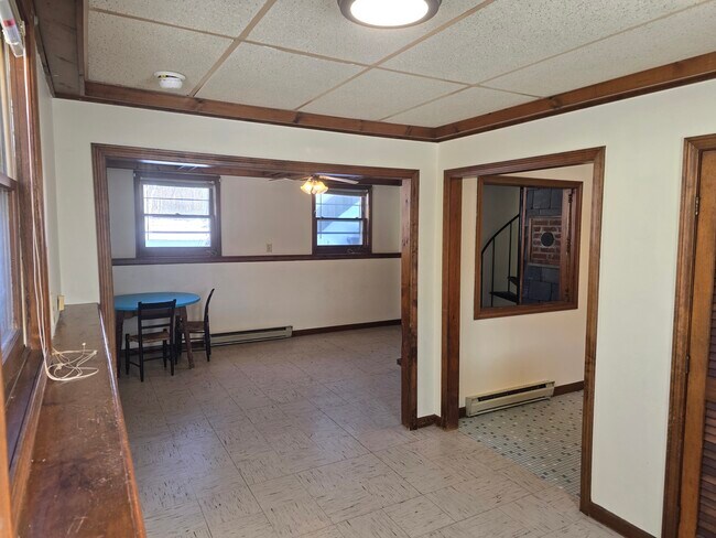 Building Photo - 96 E Broadway