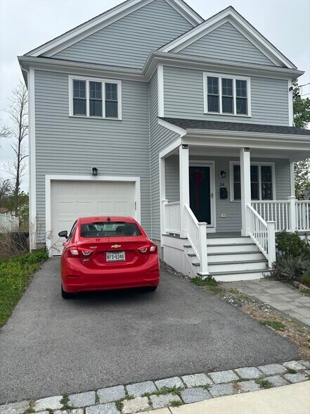 Building Photo - 54 Birchwood St