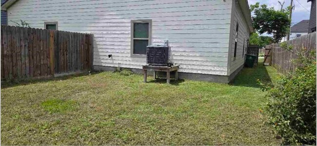 Building Photo - 4810 Wilmington St