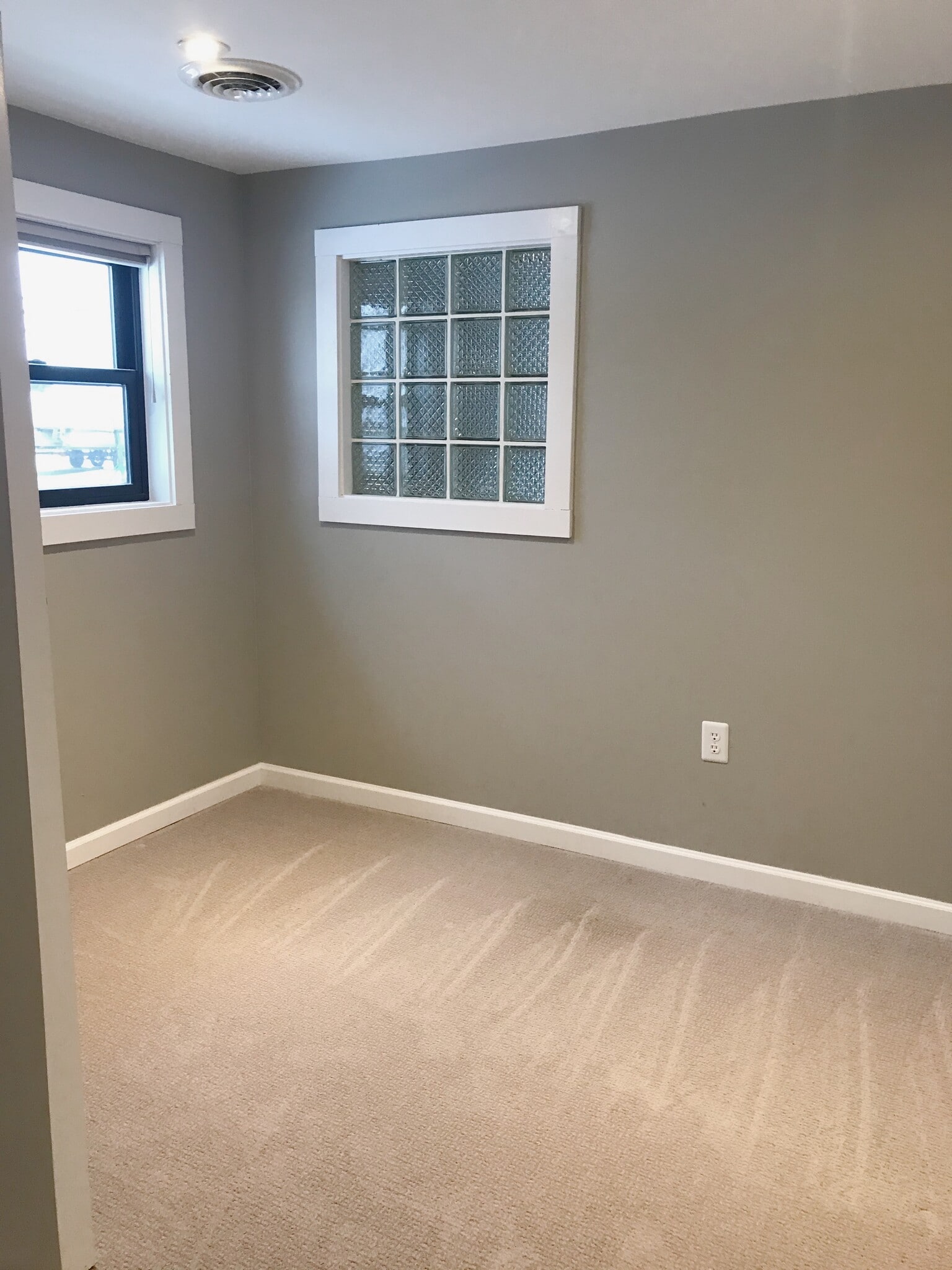 Bedroom - 721 S Kolbiaz Dr