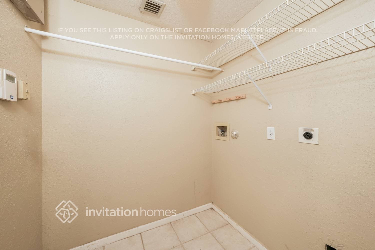 Building Photo - 3900 Majestic Palm Way