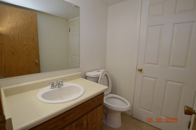 Building Photo - 3555 S Arville St