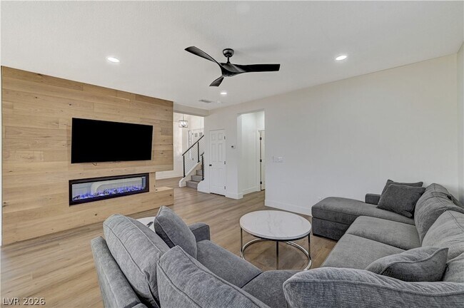 Building Photo - 1317 Fox Acres Dr
