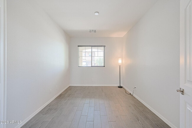 Building Photo - 17435 W Laurie Ln
