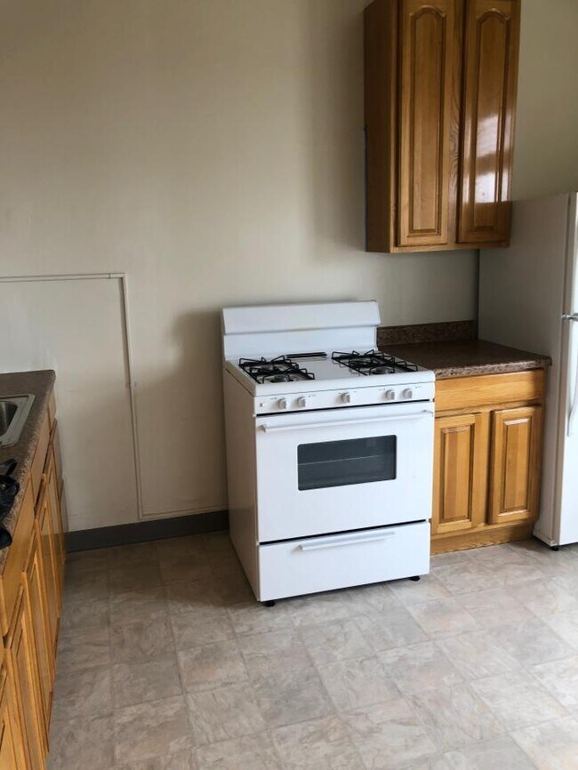 Building Photo - 1 bedroom in San francisco CA 94117