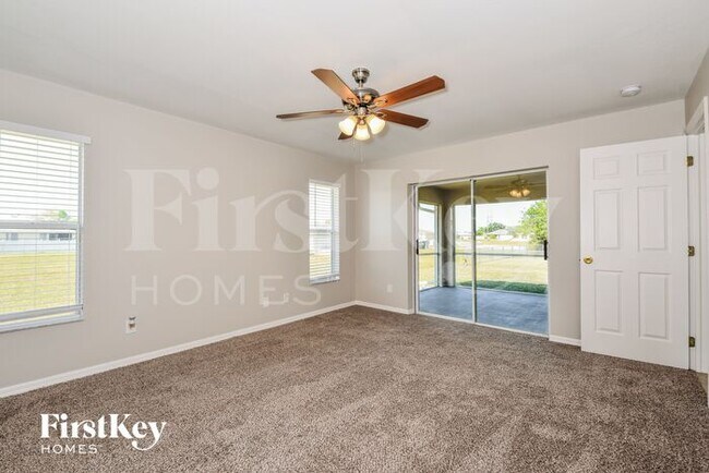 Building Photo - 405 NW 6th Terrace