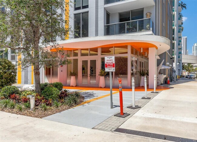 Building Photo - 31 SE 6th St