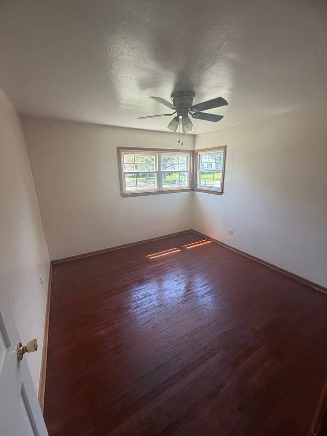Building Photo - Upper West Side 4 Bedroom House