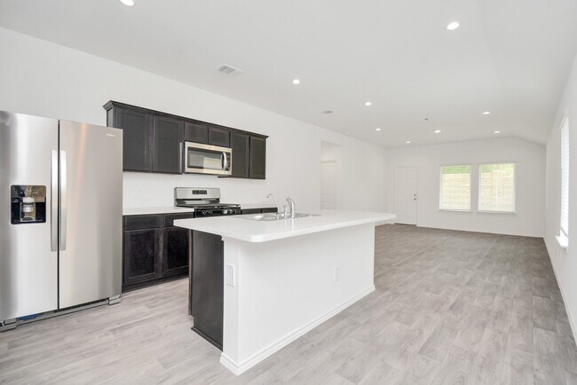 Building Photo - 23133 Teakwood Hills Dr