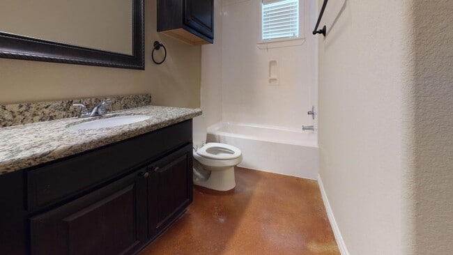 Building Photo - 140 Knox Dr