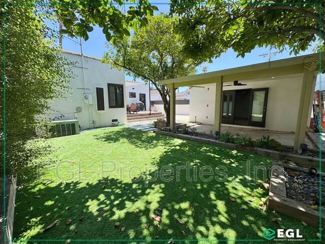 Building Photo - 3927 Degnan Blvd